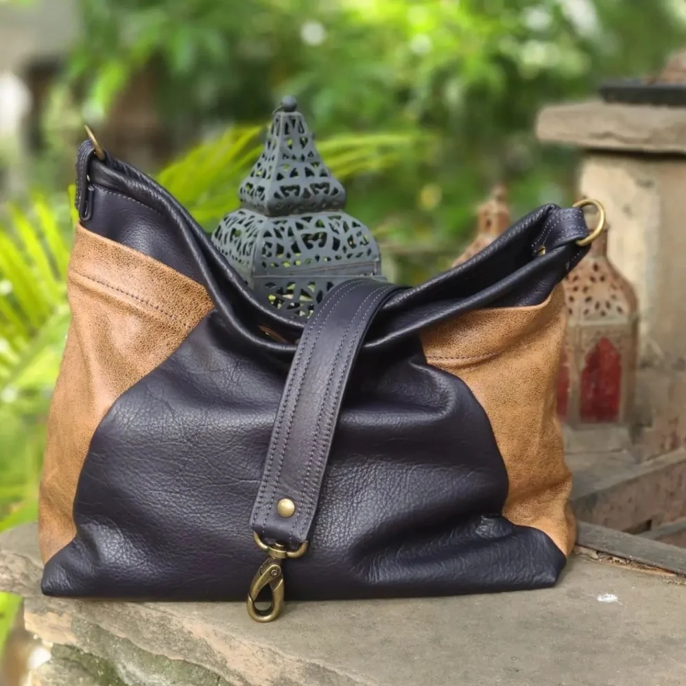 Custom North Moor Design Northern Right Leather Shoulder Bag EUC Navy and Tan - Picture 1 of 8